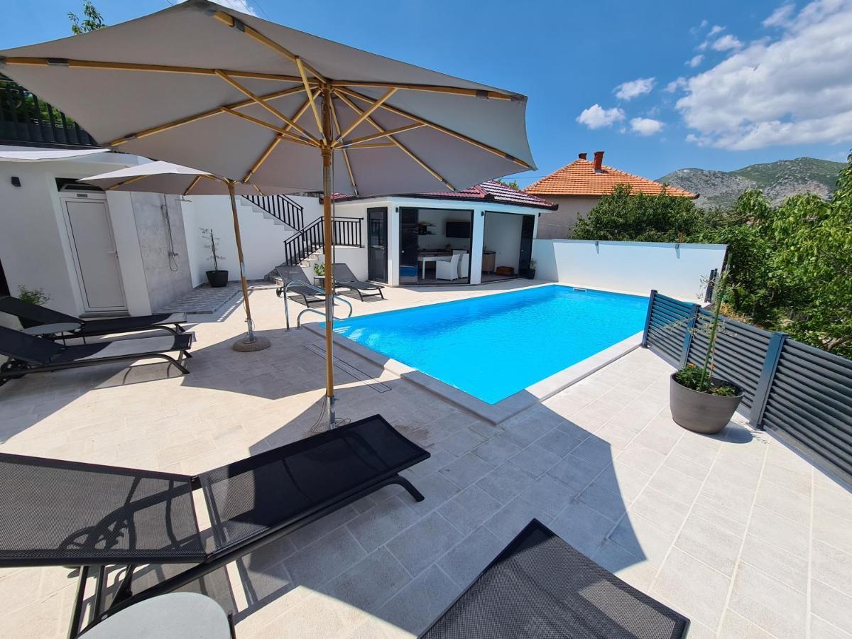 Studio Apartmani Milovic Trebinje Eksteriør bilde