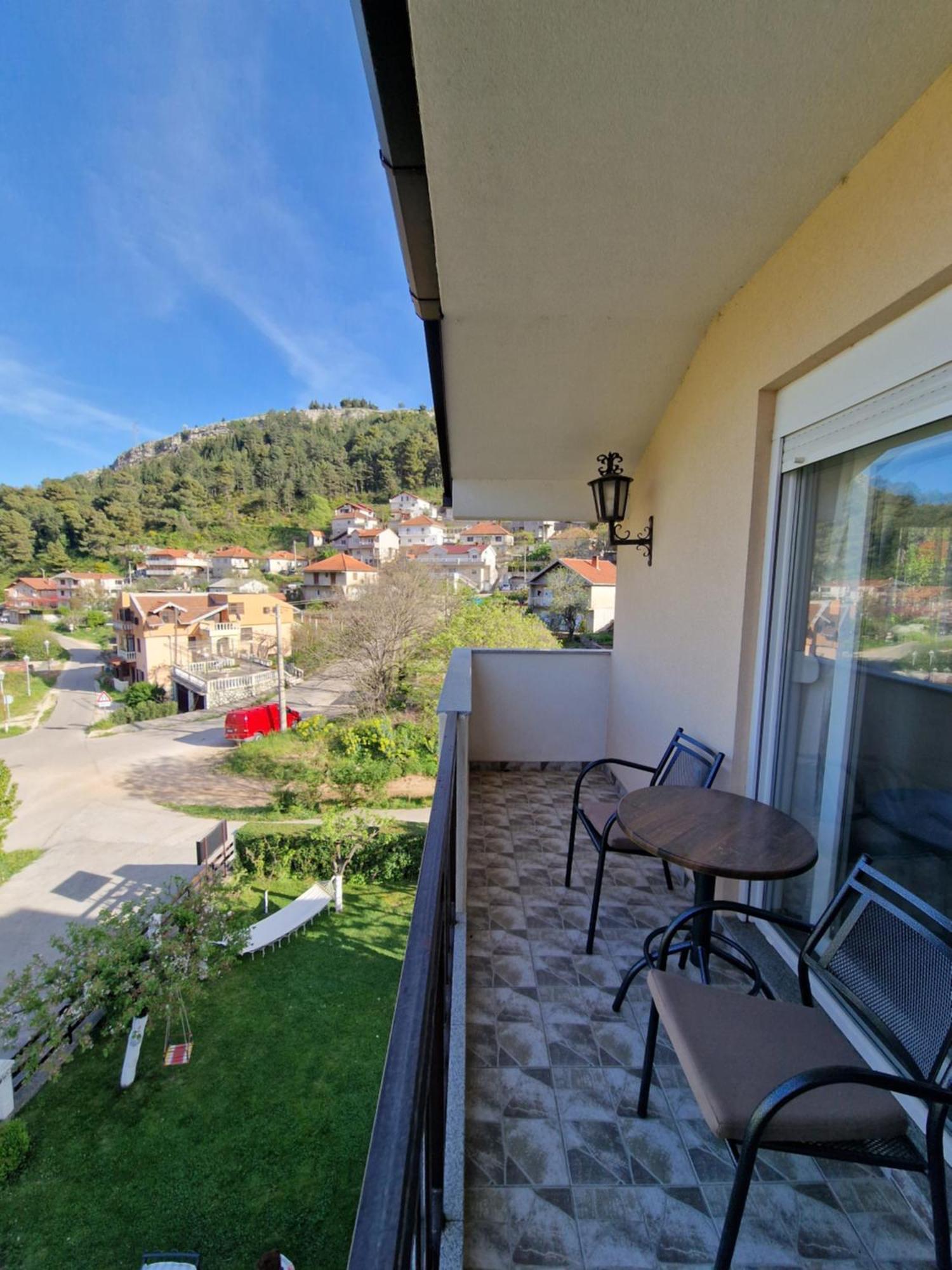 Studio Apartmani Milovic Trebinje Eksteriør bilde