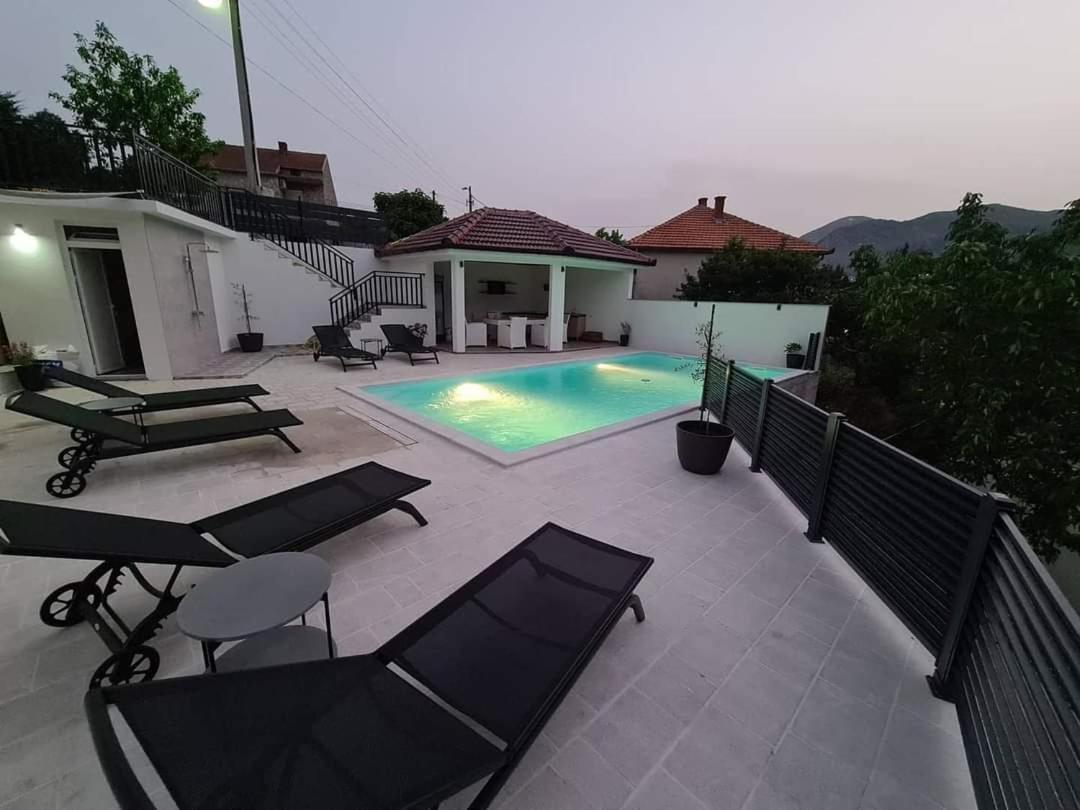 Studio Apartmani Milovic Trebinje Eksteriør bilde