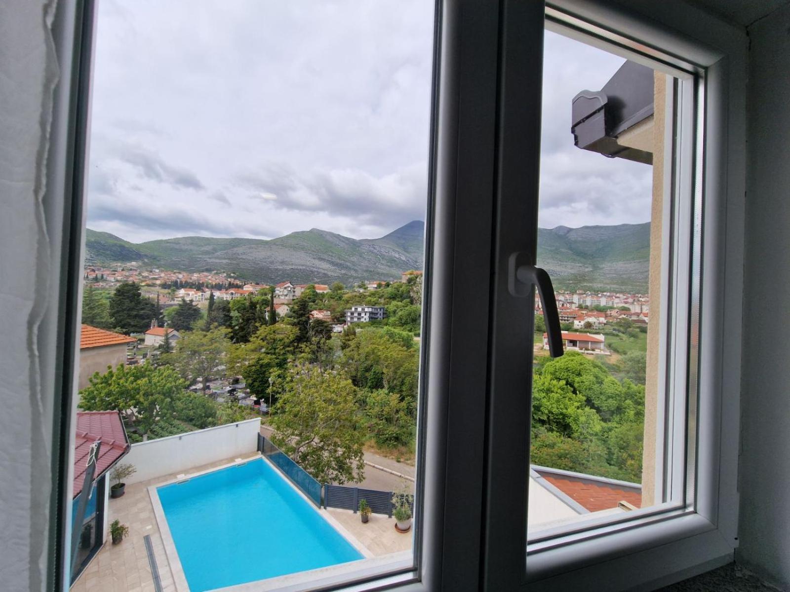 Studio Apartmani Milovic Trebinje Eksteriør bilde