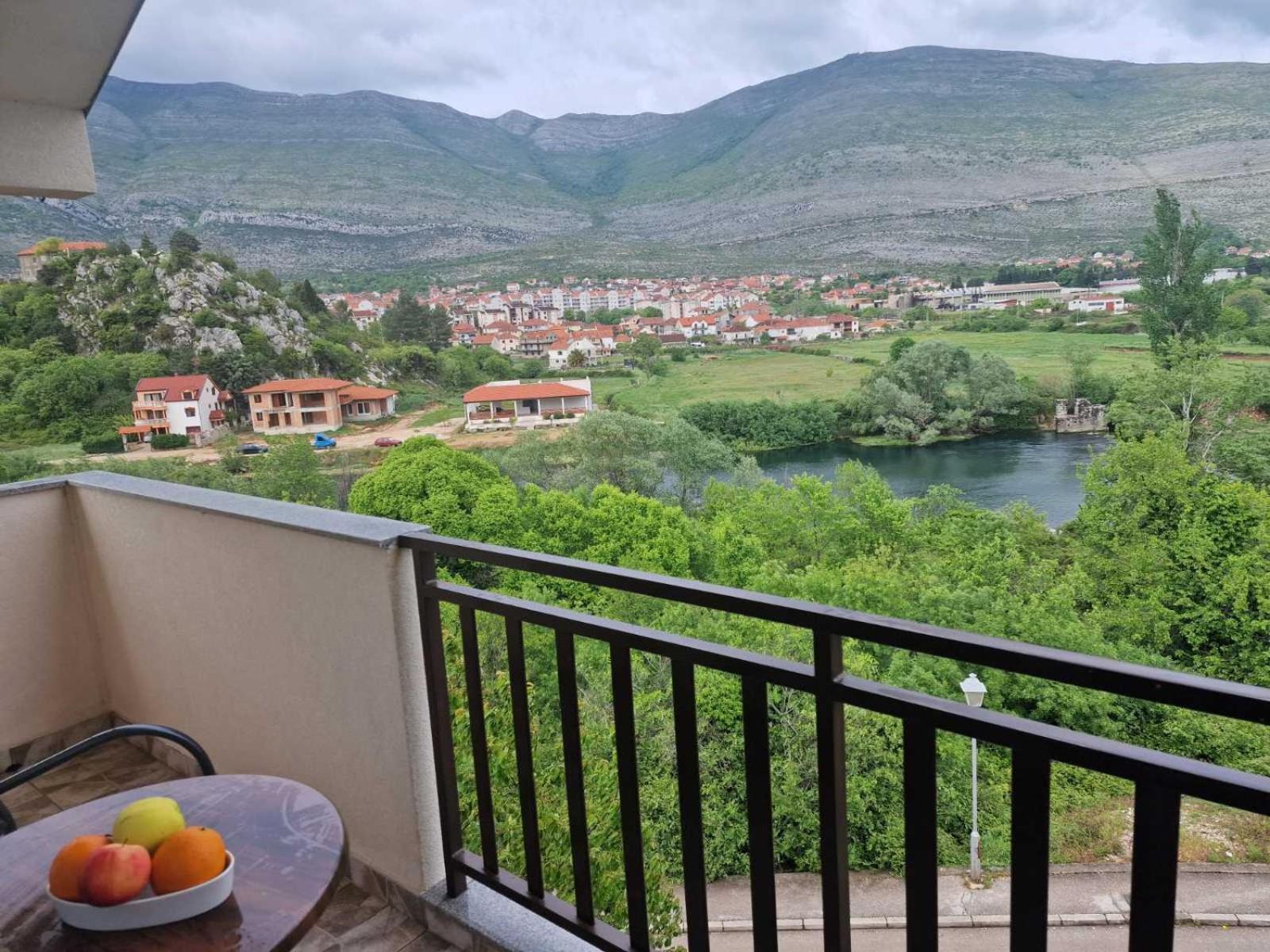 Studio Apartmani Milovic Trebinje Eksteriør bilde